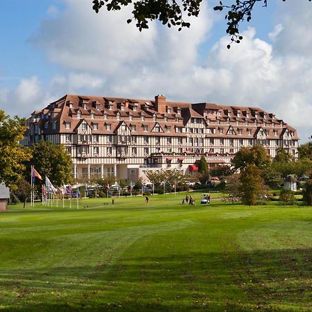 Hotel Barriere L'Hotel Du Golf Deauville Exterior photo