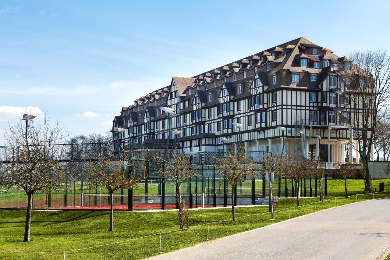 Hotel Barriere L'Hotel Du Golf Deauville Exterior photo