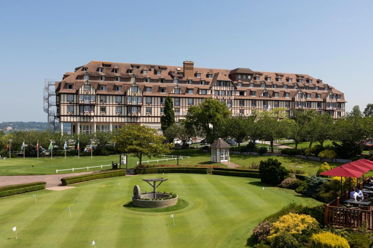 Hotel Barriere L'Hotel Du Golf Deauville Exterior photo